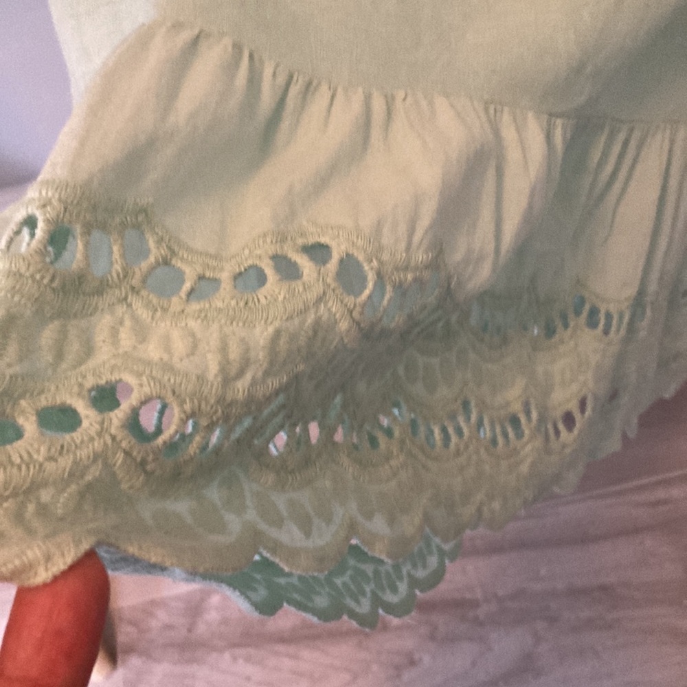 Sleeveless Mint Ruffle Hem Tank Top - Picture 2 of 4